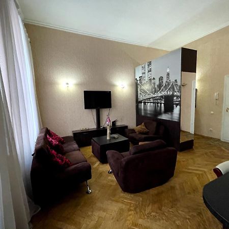 Ferienwohnung Amazing Heart Of Kiev Exterior foto
